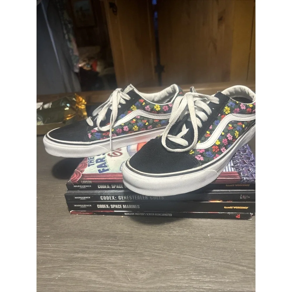 Vans 9 Women's Old Skool Pressed Floral Low Top Black. Very Cute And Clean - Picture 5 of 11